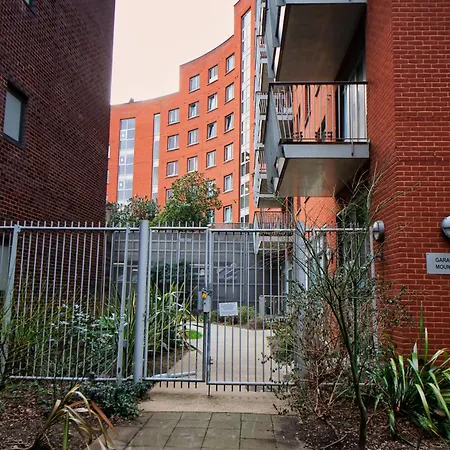 Appartamento 2 Bed Flat In Islington Londra Esterno foto